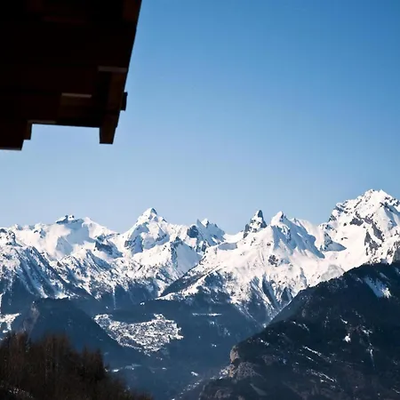 Lovely With Mountain Views Appartement